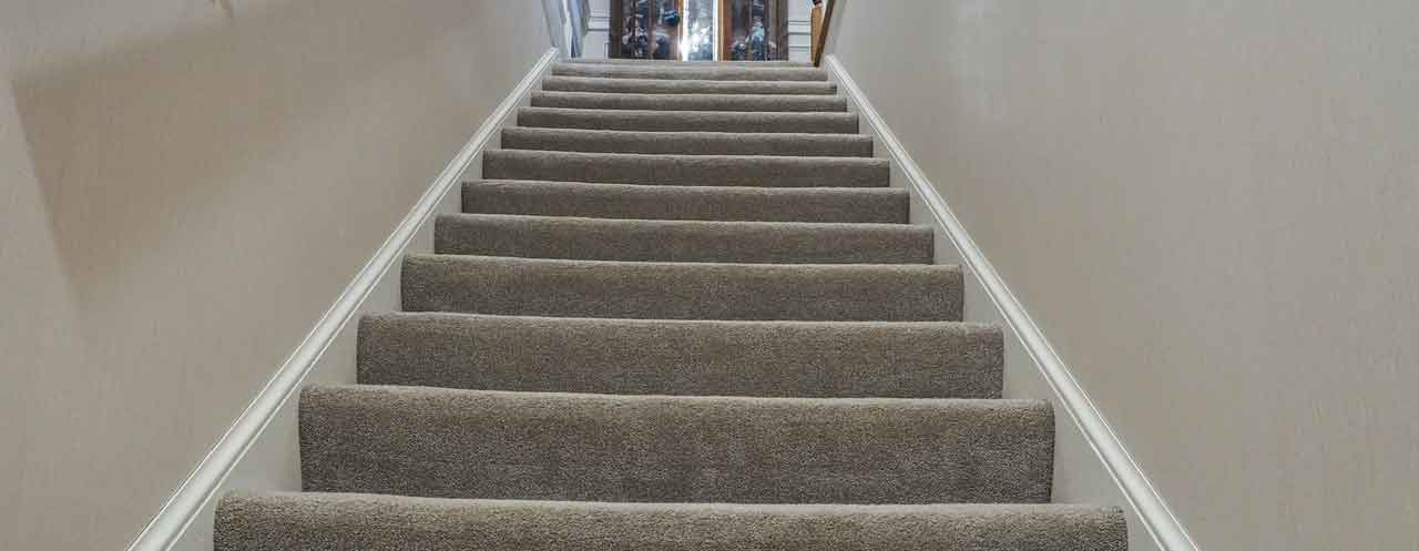 Carpeted staircase flooring